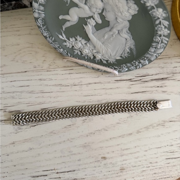 Taxco 925 Silver Jewelry - Stunning Taxco 925 IC-25 Silver Herringbone Chain Bracelet.